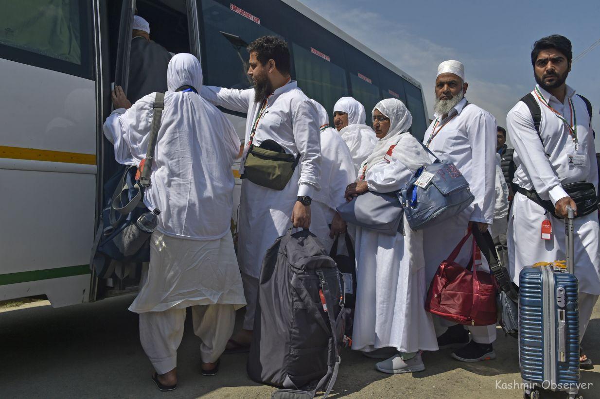 Nationwide Drop in Hajj Applications: Officials Report Significant Decrease