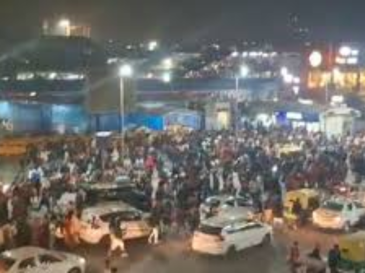 Stampede at New Delhi Railway Station Claims 16 Lives During Maha Kumbh Rush