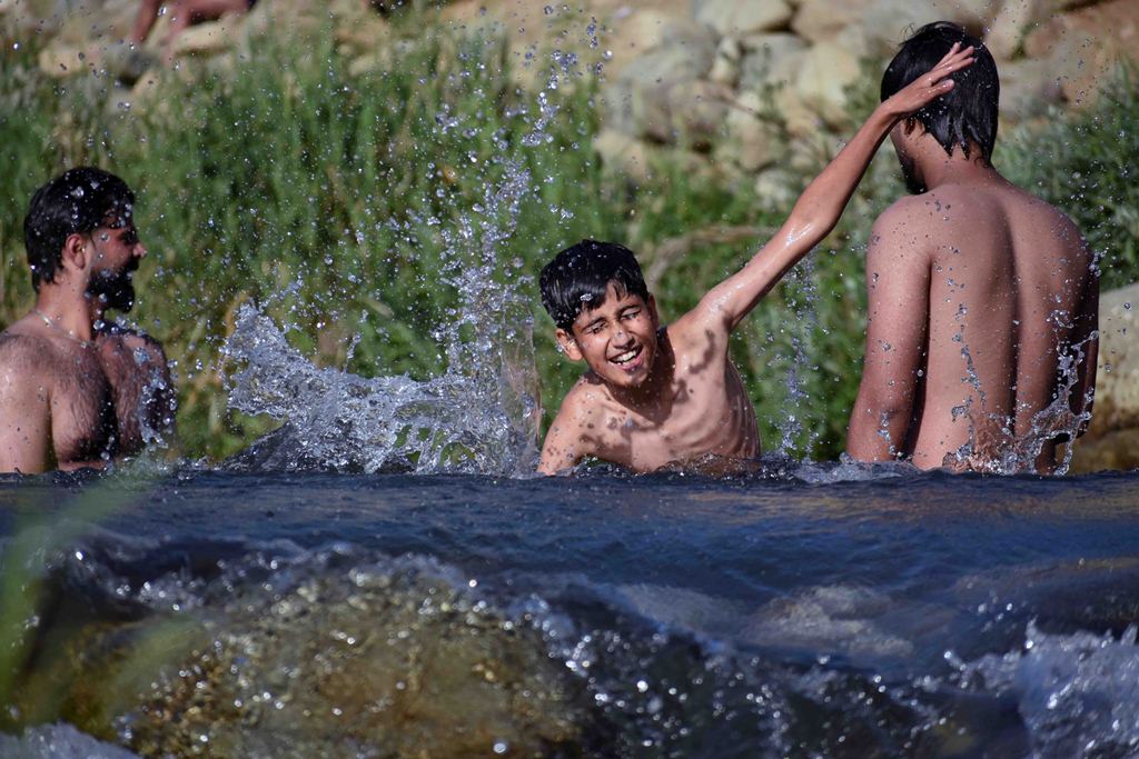 Kashmir’s Relentless Heatwave Breaks Records, Offers No Relief