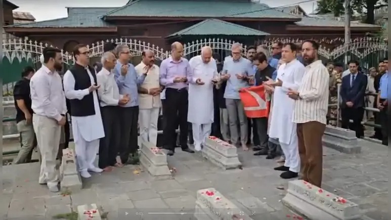 Omar Abdullah Scales Wall to Pay Tribute on Martyrs’ Day: Political Symbolism or Act of Desperation?