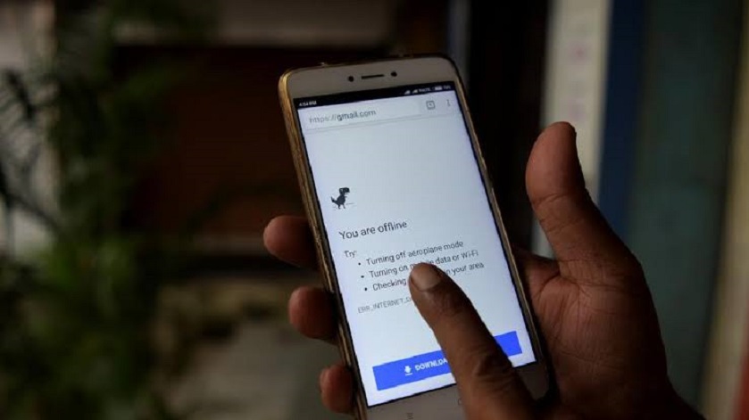'Aahat Si Kahin Hoti Hai To Lagta Hai Ki Tum Ho': Kashmir’s Outage Anxiety