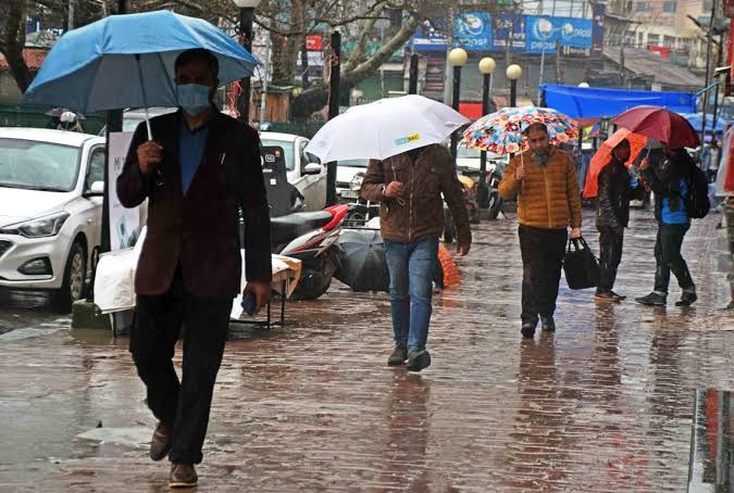 J&K Met Dept Issues Fresh Alert for Heavy Rain, Flash Floods Till August 19
