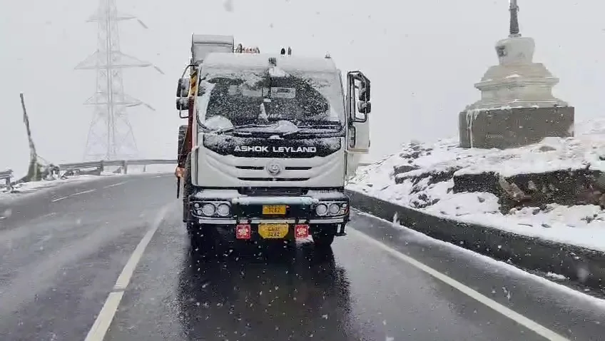 Ladakh Swathed in Snow: Unseasonal August Snowfall Stuns Region