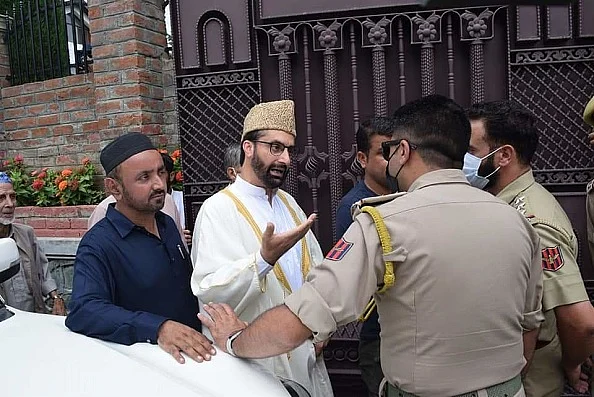 Mirwaiz Umar Farooq Placed Under House Arrest for Third Consecutive Friday, Barred from Jamia Masjid