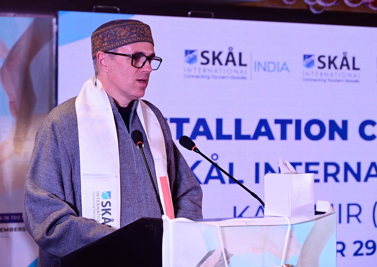 Snowfall Crucial to Revive Tourism in Kashmir, Says CM Omar Abdullah — But Climate Warning Shadows the Valley’s Future