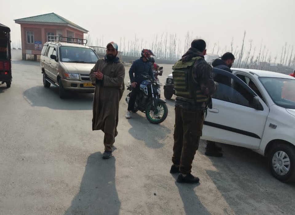 Re-Registration Nightmare in Jammu & Kashmir: How Out-of-State Vehicles Are Costing Common Kashmiris More Than They Should