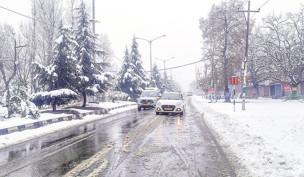 Another Western Disturbance to Bring Snow & Rain to Jammu & Kashmir on Feb 1–2, 2026