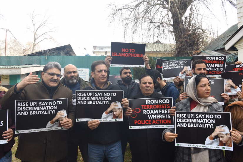 Caged Within J&K, Thrashed Outside: PDP Protests Attacks on Kashmiris, Police Stop Srinagar March