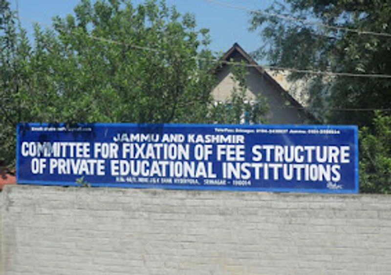 FFRC vs Private Schools in Kashmir: Fee Freeze Orders in Force — But Are Violations Still Continuing? Ground Reality Exposed
