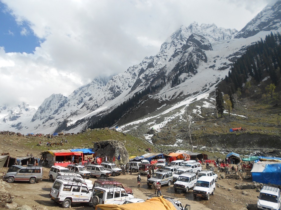 Thajwas Glacier on the Brink: Kashmir’s Iconic Ice Giant Has Lost Nearly 95% of Its Mass, Scientists Warn