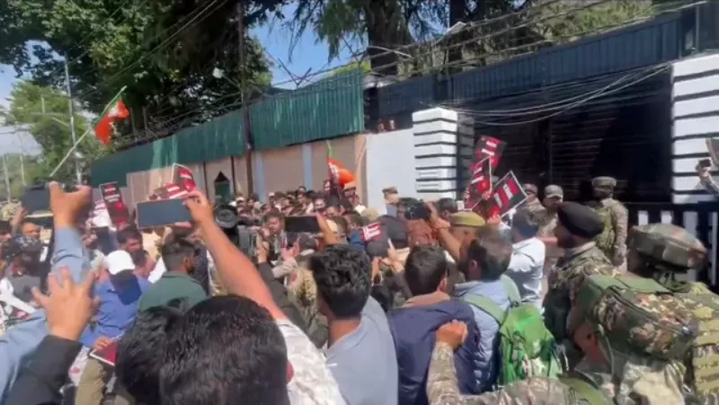 BJP’s Liquor Protest Escalates in Kashmir: March Towards Omar Abdullah’s Residence Sparks Political Storm