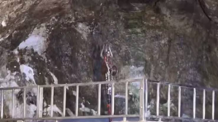 Amarnath Ice Lingam Melts Early, Stirring Devotee Concern and Renewing Climate Debate in the Himalayas