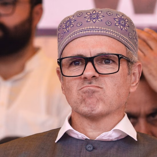 BJP Sends ₹100 Crore Defamation Notice to Omar Abdullah Over MLA Poaching Claims; CM Calls It a ‘Love Letter’