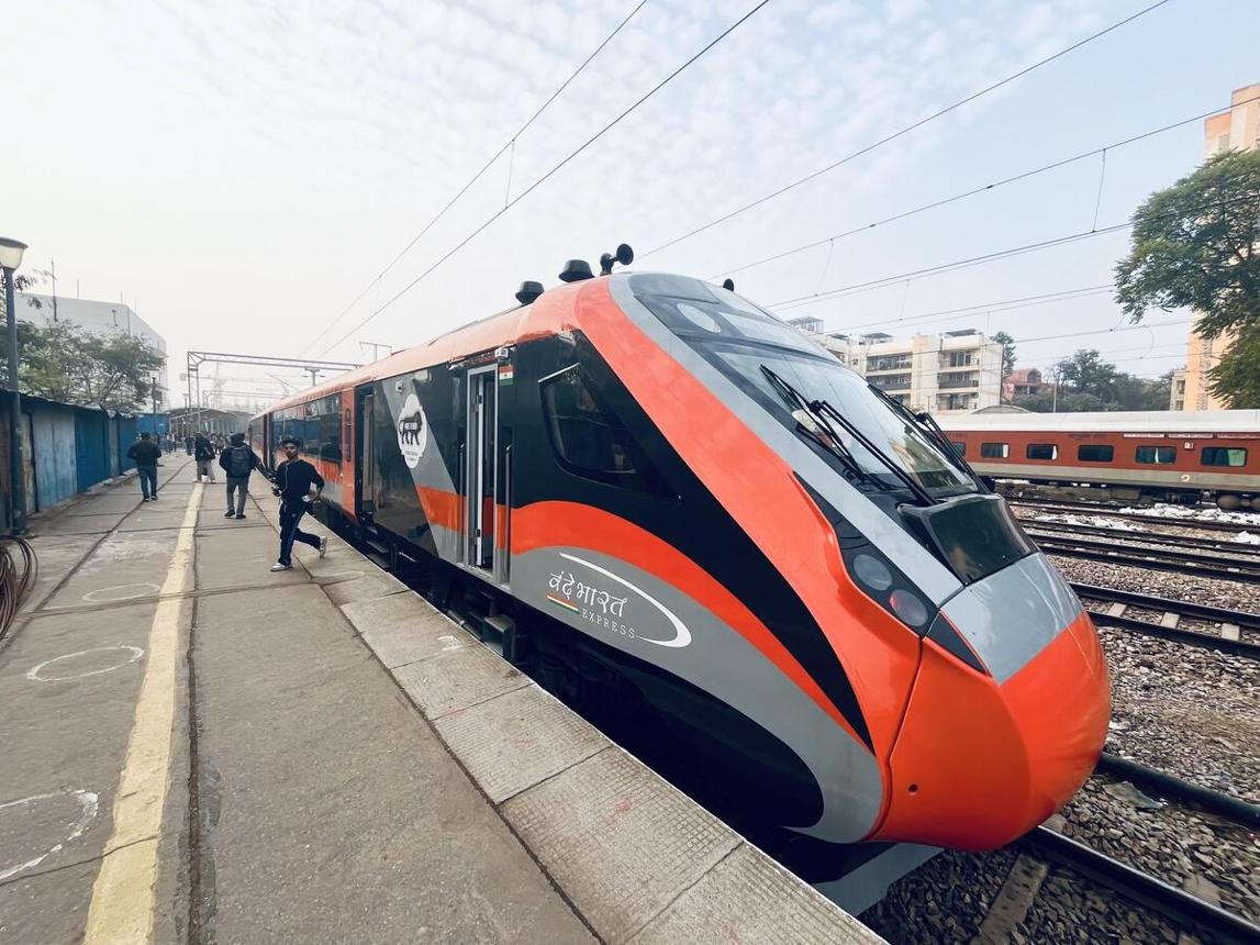 Kashmir’s Rail Revolution Gathers Speed: Third Vande Bharat Approved for Jammu-Srinagar Route