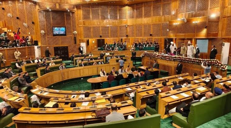 J&K LPG Cylinder Row: Six Free Refills Spark Assembly Storm as BJP Targets NC, Statehood Fight Intensifies