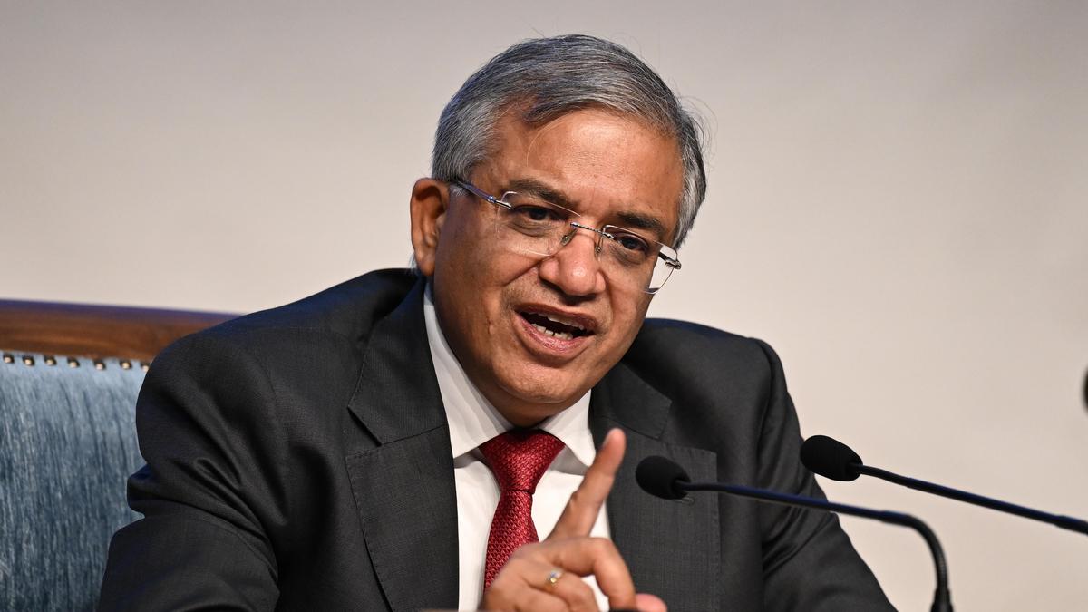 CEC Gyanesh Kumar Under Fire as Report Reveals 14 Objections by Two Election Commissioners