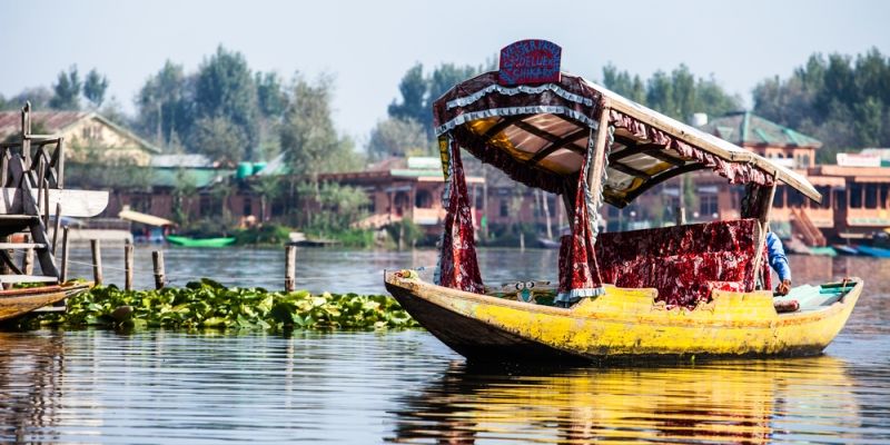 Kashmir Tourism Faces a New Test: Overcharging, Hospitality Gaps and 101 Pending Complaints