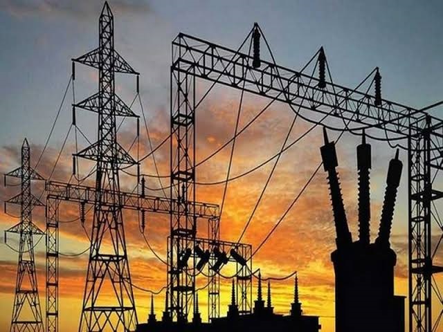 Kashmir Faces 300 MW Power Shortage as Winter Approaches
